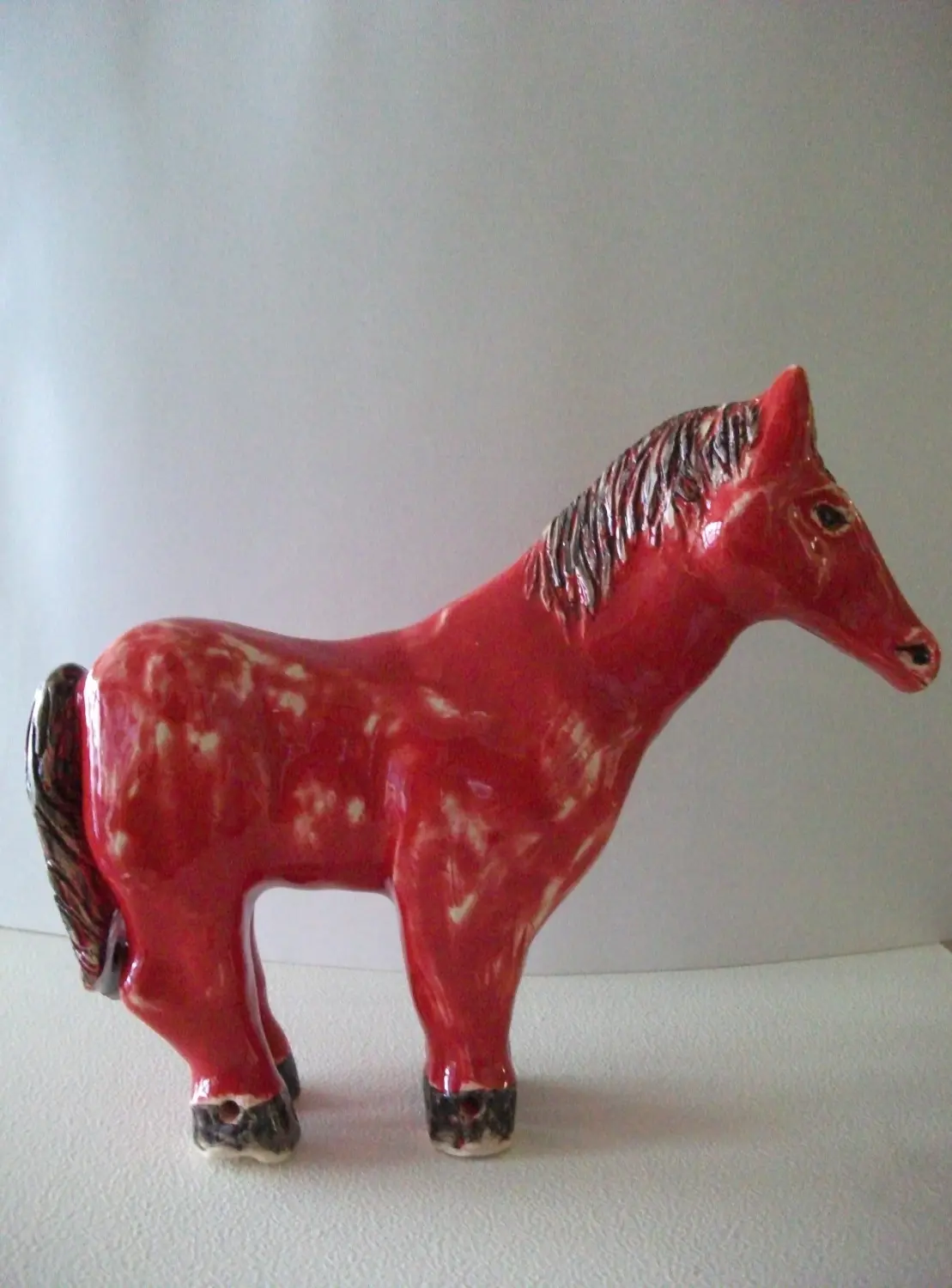 DUENDE - Skulpturen/Keramik, Keramik Pferd rot